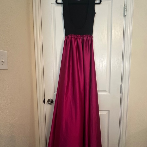 Ripley Rader Black/Fuchsia Ponte Knit and Satin Ashley Scoop Back Maxi Dress - Picture 4 of 9